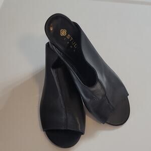 Studio Isola Slip On Black Dress Shoe Size 9.5 Block Heel Open Toe